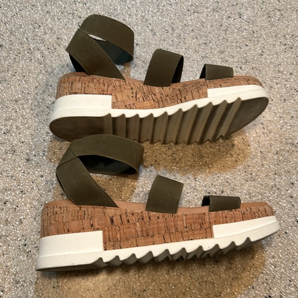 EUC Steve Madden platform sandals Size 6.5M - Picture 5 of 11